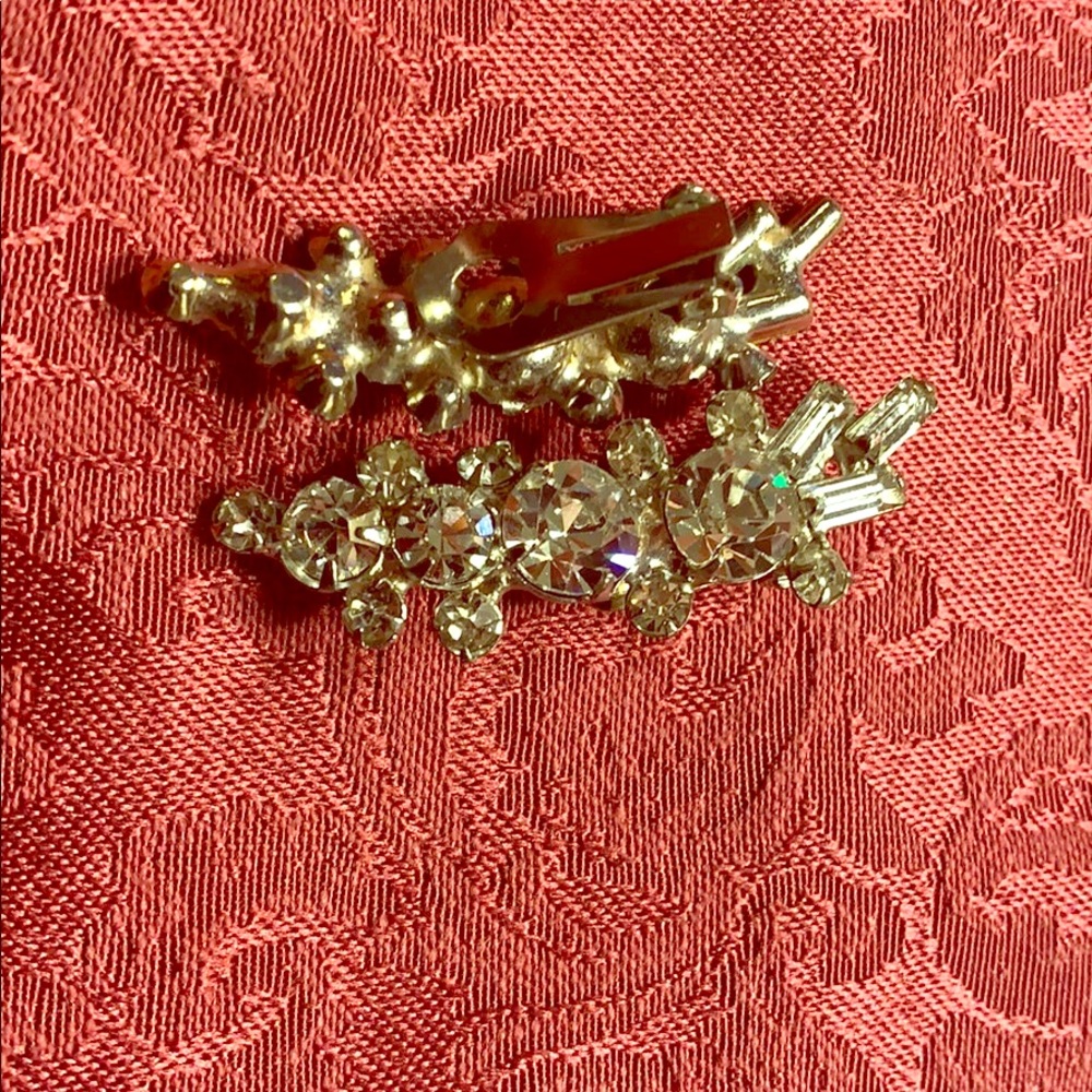 Georgeous Vintage Nickel Silver Clip On Earrings